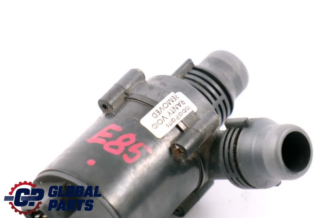 N46 Pompe a Eau 6411 pour BMW Z4 Serie E85 2.0i à propos du numéro de pièce 6917341 BMW Z4 Serie E85 2.0i N46 Pompe a Eau 6411 - SKU 6917341 - Numéro de pièce 6917341