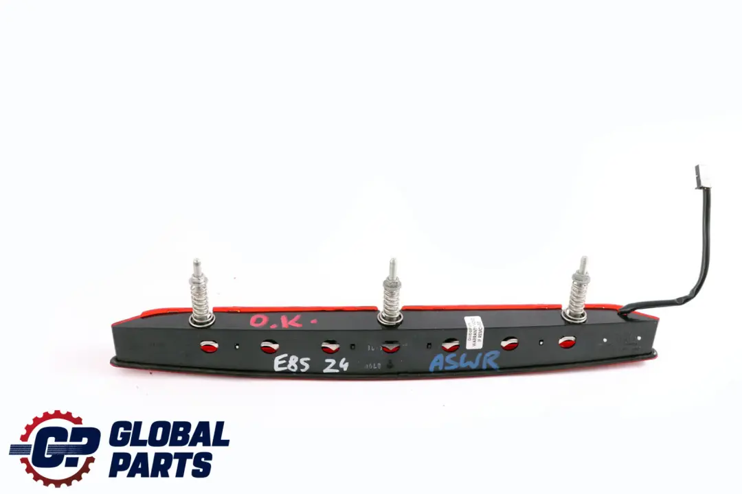 Tercera Luz De Freno Roja para BMW Z4 E85 con número de pieza 6917378 BMW Z4 E85 Tercera Luz De Freno Roja - SKU 6917378 - Número de pieza 6917378
