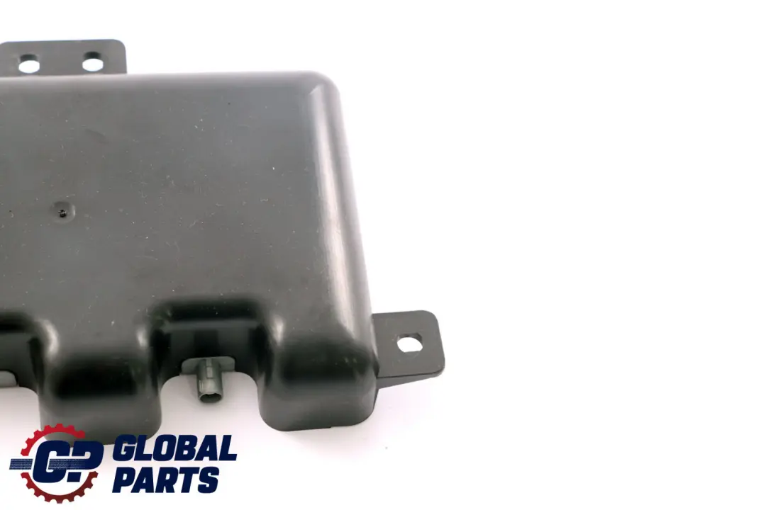 Aerial Antenna Multi-Band Right O/S to BMW 6 Series E63 E64 with Part number 6917455 BMW 6 Series E63 E64 Aerial Antenna Multi-Band Right O/S - SKU 6917455 - Part number 6917455