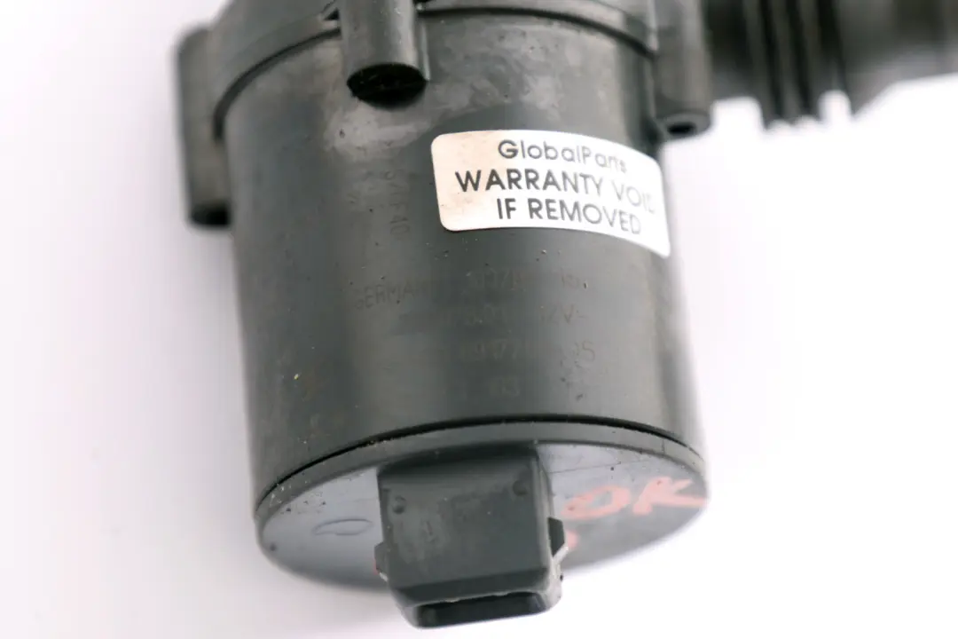 Bomba De Agua Refrigerante Adicional para BMW E60 E61 E63 E64 LCI con número de pieza 6917700 BMW E60 E61 E63 E64 LCI Bomba De Agua Refrigerante Adicional - SKU 6917700 - Número de pieza 6917700