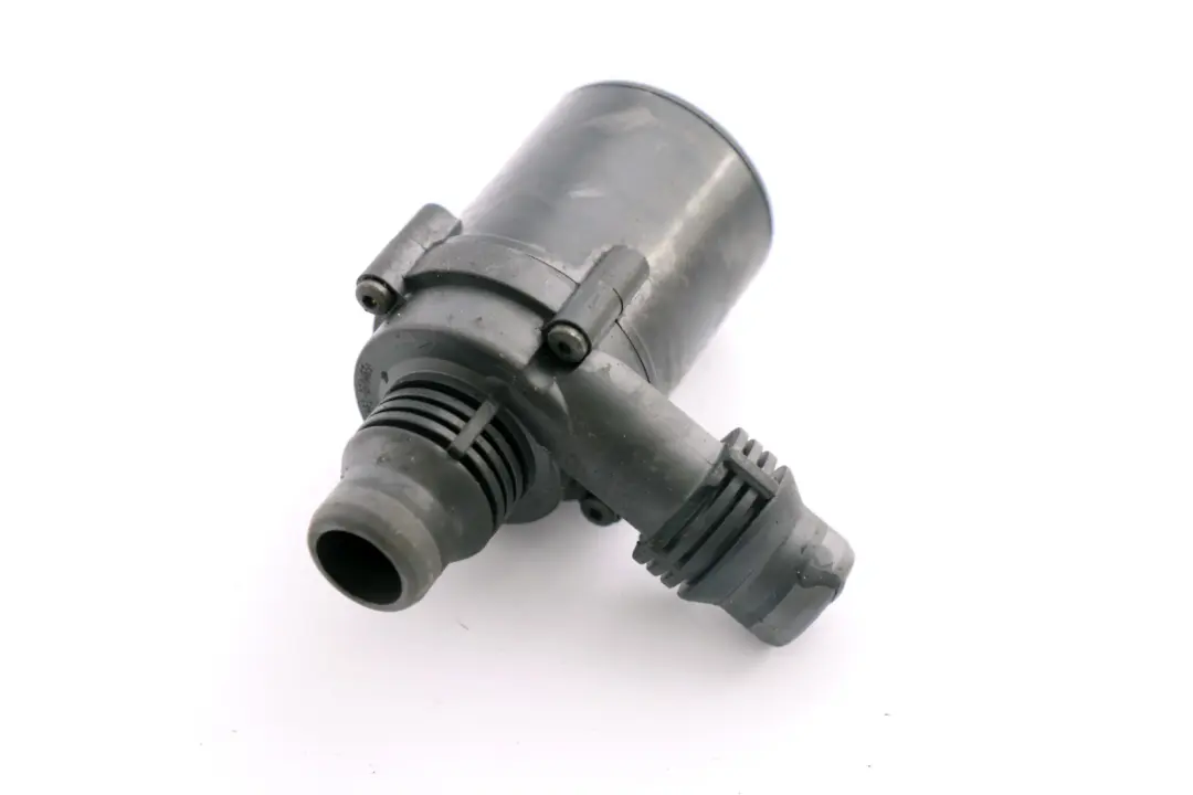 BMW E60 E61 E63 E64 LCI Bomba De Agua Refrigerante Adicional - SKU 6917700 - Número de pieza 6917700