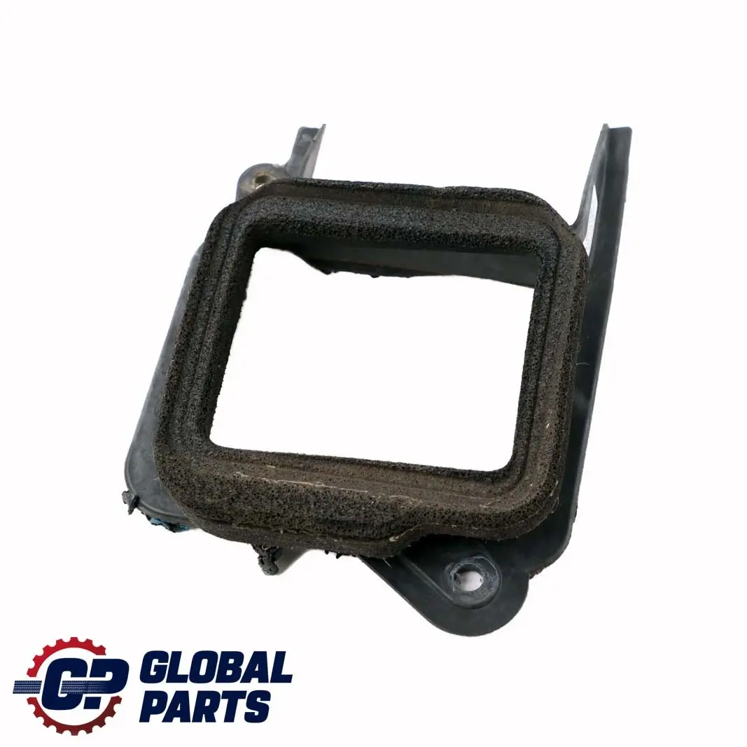 BMW 5 6 E60 E61 E63 Sealing Frame Right O/S Front Air Duct Seal Flange - SKU 6917826 - Part number 6917826