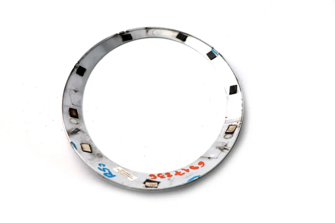 Chromring Scheinwerfer rechts chrome für BMW Mini One Cooper R50 R52 R53 mit Teilenummer 6917836 BMW Mini One Cooper R50 R52 R53 Chromring Scheinwerfer rechts chrome - SKU 6917836 - Teilenummer 6917836