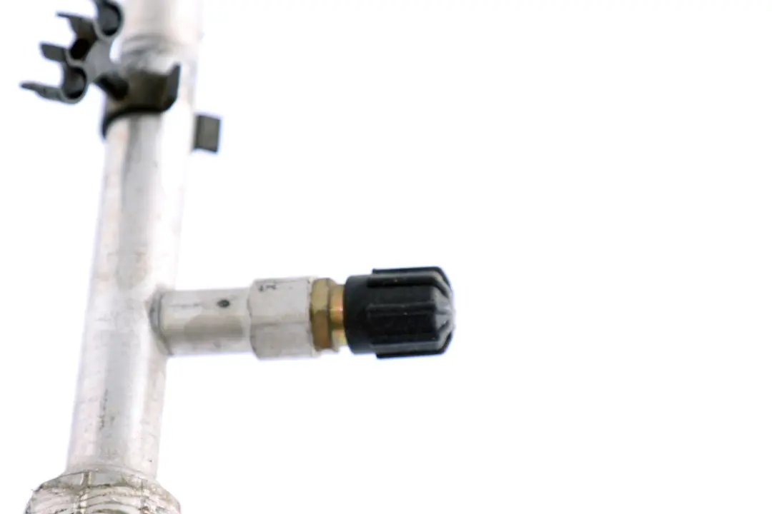 Reihe E53 Verdampfer-Kühlmittel-Saugrohr 6452 für BMW X5 mit Teilenummer 6917865 BMW X5 Reihe E53 Verdampfer-Kühlmittel-Saugrohr 6452 - SKU 6917865 - Teilenummer 6917865