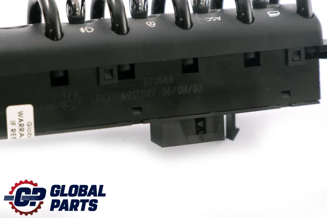 Centre de Commutation Console Centrale pour Mini Cooper One R50 R52 R53 à propos du numéro de pièce 6917987 Mini Cooper One R50 R52 R53 Centre de Commutation Console Centrale - SKU 6917987 - Numéro de pièce 6917987