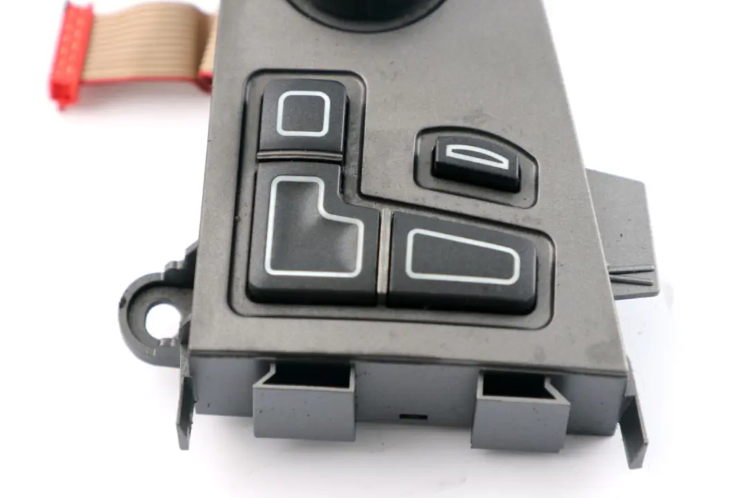 Schalter Sitzverstellung Vorne Links für BMW E65 E66 E67 mit Teilenummer 6918382 BMW E65 E66 E67 Schalter Sitzverstellung Vorne Links - SKU 6918382 - Teilenummer 6918382