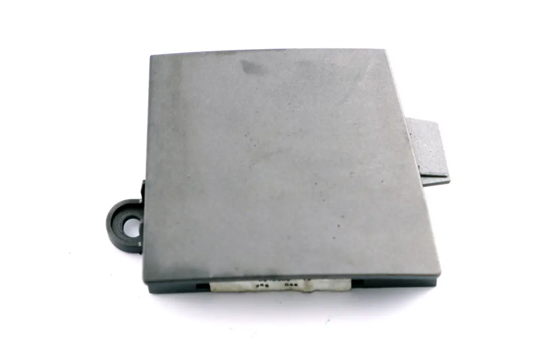 BMW E65 E66 E67 Capot de recouvrement Siège Gauche - SKU 6918388 - Numéro de pièce 6918388
