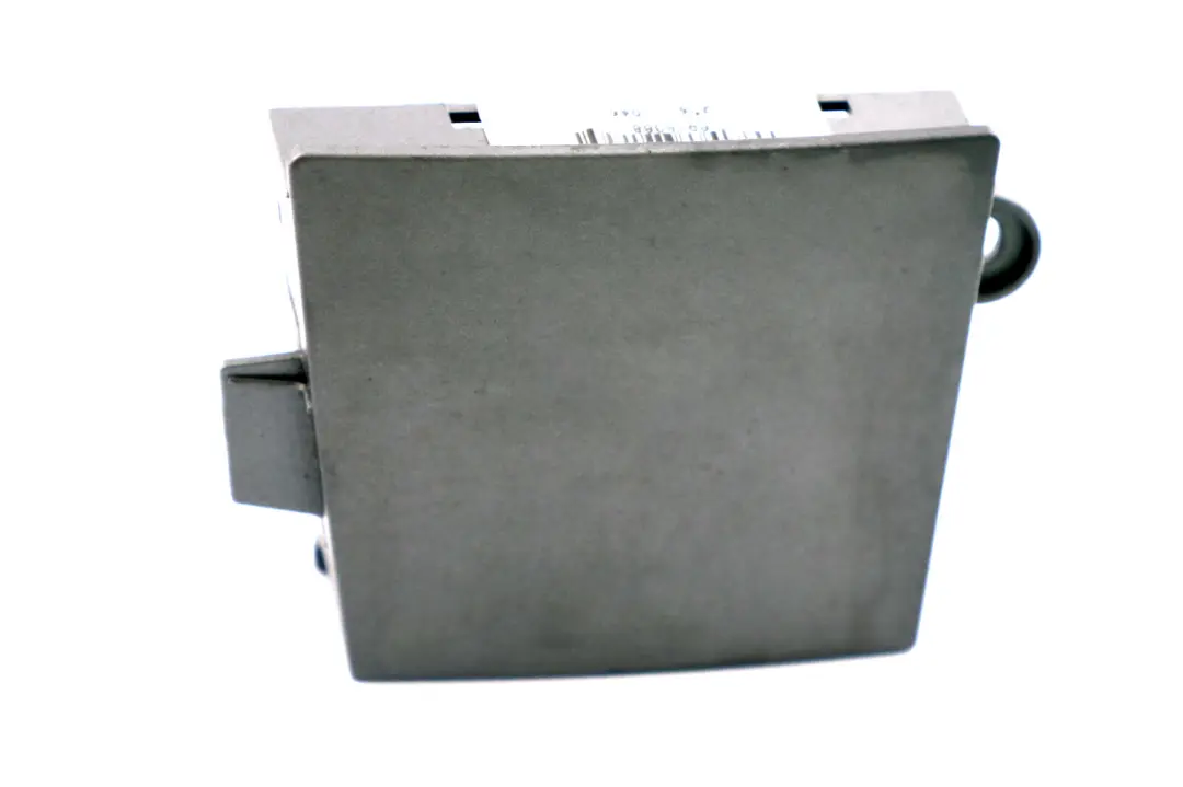 Osłona siedzenia lewa do BMW E65 E66 E67 o numerze 6918388 BMW E65 E66 E67 Osłona siedzenia lewa - SKU 6918388 - Numer Części 6918388