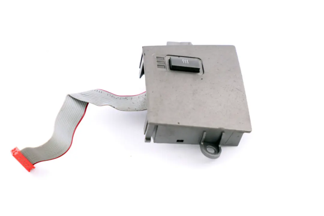 Interrupteur Sieges Chauffants a Gauche pour BMW 7 E65 E66 E67 à propos du numéro de pièce 6918390 BMW 7 E65 E66 E67 Interrupteur Sieges Chauffants a Gauche - SKU 6918390 - Numéro de pièce 6918390