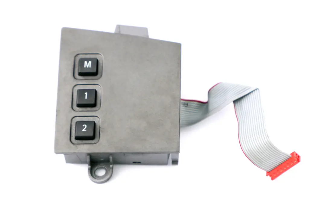 Interruttore Memoria Riscaldamento Sedile Destro per BMW E65 E66 con numero di parte 6971624 BMW E65 E66 Interruttore Memoria Riscaldamento Sedile Destro - SKU 6918401 - Numero di parte 6971624