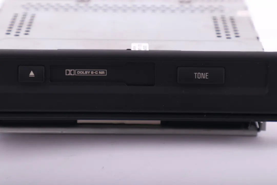 Radio BMW Business Cassette Player para BMW X5 E53 con número de pieza 6918871 BMW X5 E53 Radio BMW Business Cassette Player - SKU 6918871 - Número de pieza 6918871