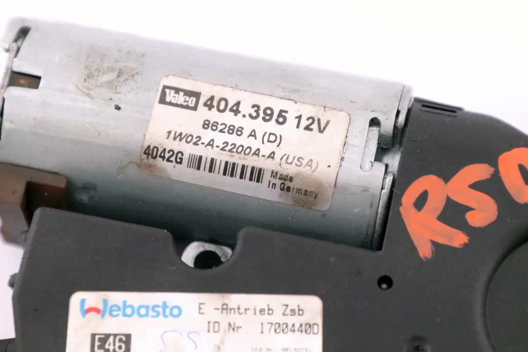 Sunroof Sliding Roof Drive Unit Motor to BMW E46 E38 Mini Cooper R50 R53 with Part number 67616918977 BMW E46 E38 Mini Cooper R50 R53 Sunroof Sliding Roof Drive Unit Motor - SKU 6918977 - Part number 67616918977