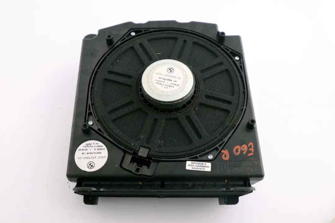 Stereo Anlage Zentralbass Subwoofer Rechts für BMW E60 E61 mit Teilenummer 6929100 BMW E60 E61 Stereo Anlage Zentralbass Subwoofer Rechts - SKU 6919354 - Teilenummer 6929100