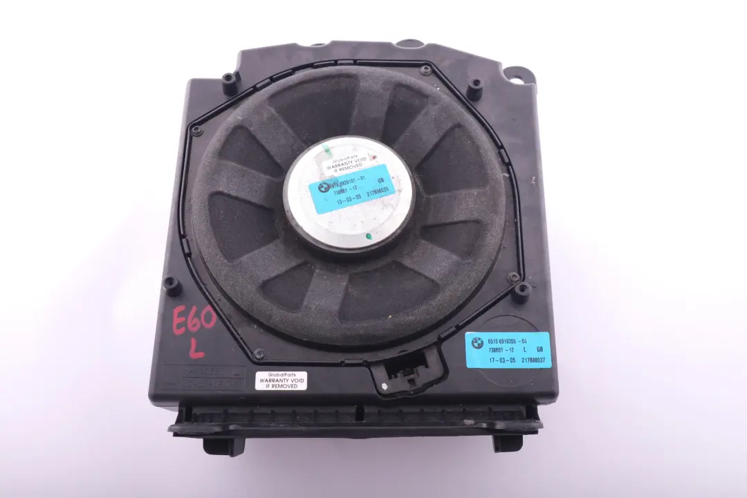 Sistema Hi-Fi Altavoz Central De Graves Izquierdo para BMW E60 E61 E63 con número de pieza 6919355 BMW E60 E61 E63 Sistema Hi-Fi Altavoz Central De Graves Izquierdo - SKU 6919355 - Número de pieza 6919355