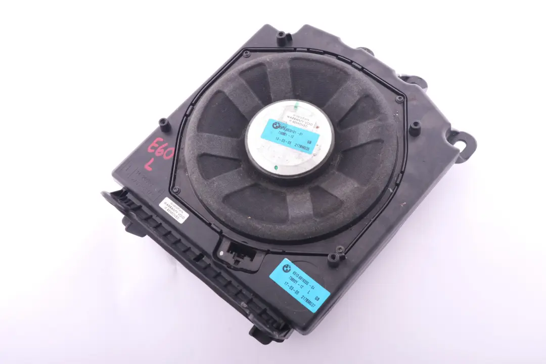 Reihe E60 E61 E63 Zentralbass links HIFI-SYSTEM 6513 für BMW 5 6 mit Teilenummer 6919355 BMW 5 6 Reihe E60 E61 E63 Zentralbass links HIFI-SYSTEM 6513 - SKU 6919355 - Teilenummer 6919355