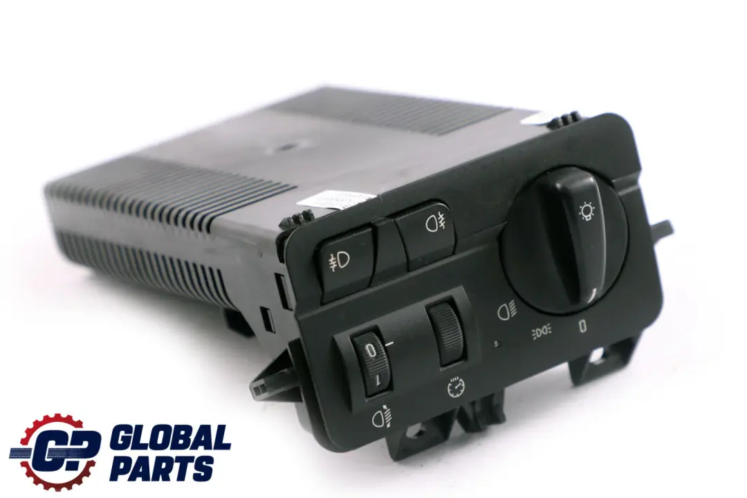 Control Element Light Switch to BMW 3 Series E46 with Part number 9133015 BMW 3 Series E46 Control Element Light Switch - SKU 6919829 - Part number 9133015