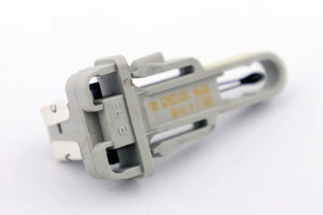 Heizung Kühler Temperatur Sensor für BMW E60 E61 E63 E64 LCI mit Teilenummer 64116920431 BMW E60 E61 E63 E64 LCI Heizung Kühler Temperatur Sensor - SKU 6920431 - Teilenummer 64116920431