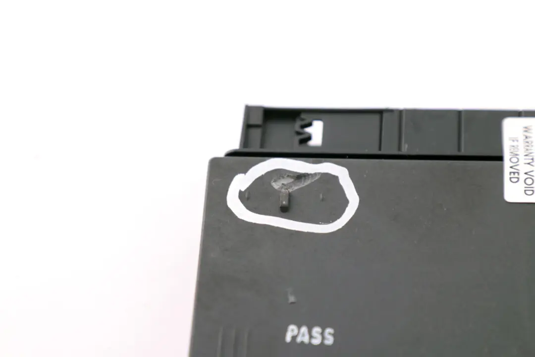 Control Module Unit ECU to BMW 5 7 Series E60 E61 E65 E66 Seat with Part number 6920447 BMW 5 7 Series E60 E61 E65 E66 Seat Control Module Unit ECU - SKU 6920447 - Part number 6920447