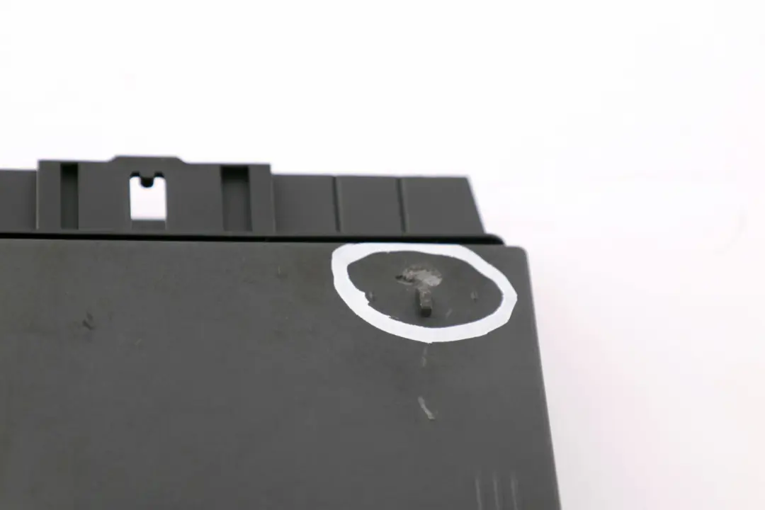 Control Module Unit ECU to BMW 5 7 Series E60 E61 E65 E66 Seat with Part number 6920447 BMW 5 7 Series E60 E61 E65 E66 Seat Control Module Unit ECU - SKU 6920447 - Part number 6920447