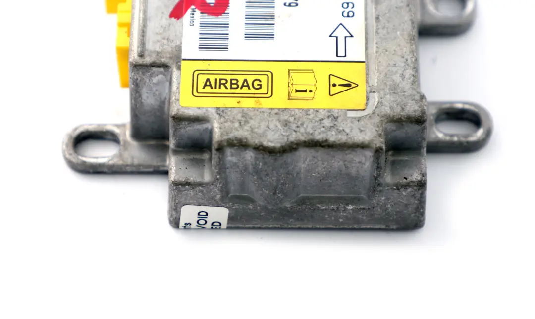 Moduł Airbag Słupka do BMW E65 E66 E67 o numerze 6920469 BMW E65 E66 E67 Moduł Airbag Słupka - SKU 6920469 - Numer Części 6920469