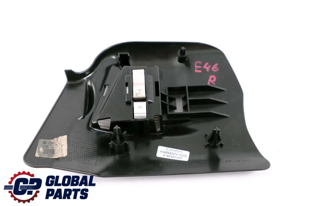 Luz Interior Tapa Derecha para BMW E46 Coupe Convertible con número de pieza 6920702 BMW E46 Coupe Convertible Luz Interior Tapa Derecha - SKU 6920702 - Número de pieza 6920702