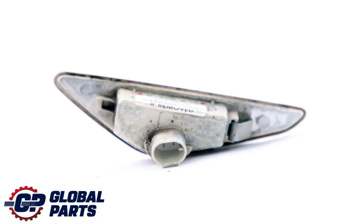 Coupé Turn Indicator Lamp Right O/S to BMW 3 Series E46 Cabrio with Part number 6920732 BMW 3 Series E46 Cabrio Coupé Turn Indicator Lamp Right O/S - SKU 6920732 - Part number 6920732