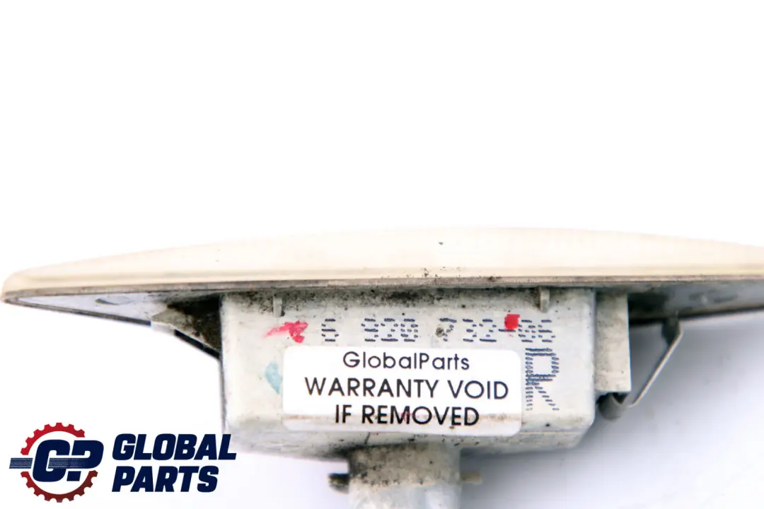 Coupé Turn Indicator Lamp Right O/S to BMW 3 Series E46 Cabrio with Part number 6920732 BMW 3 Series E46 Cabrio Coupé Turn Indicator Lamp Right O/S - SKU 6920732 - Part number 6920732