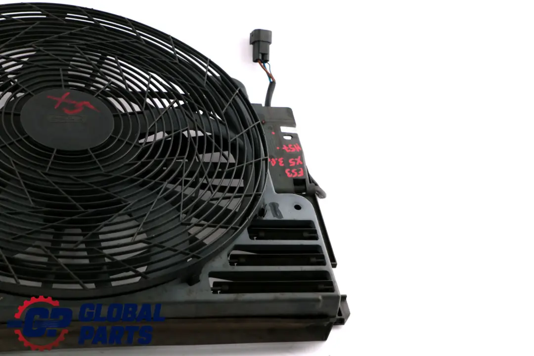 M57 3.0d Engine Cooling Radiator Shroud Pusher Fan to BMW X5 E53 with Part number 6921382 BMW X5 E53 M57 3.0d Engine Cooling Radiator Shroud Pusher Fan - SKU 6921382 - Part number 6921382
