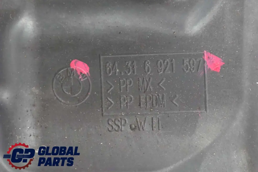 Kanał Wlot Kanał Powietrza Podszybie do BMW E60 E61 o numerze 6921597 BMW E60 E61 Kanał Wlot Kanał Powietrza Podszybie - SKU 6921597 - Numer Części 6921597