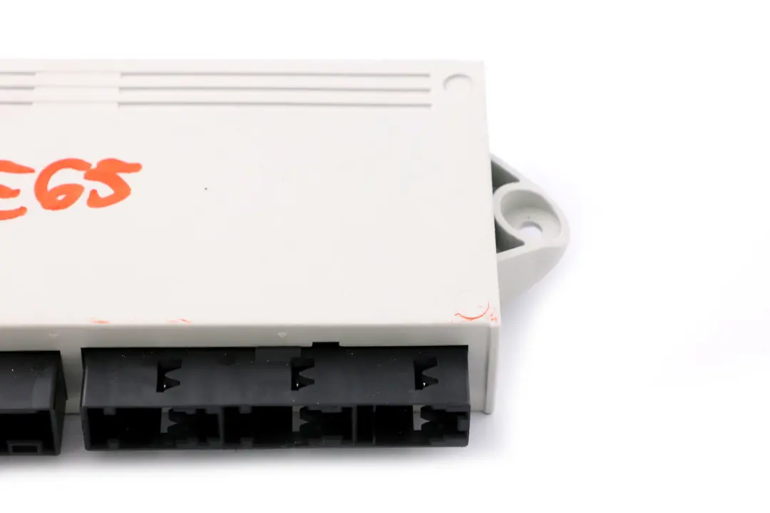 Control Unit Door Rear Driver-Side to BMW 7 Series E65 E66 E67 with Part number 61356922265 BMW 7 Series E65 E66 E67 Control Unit Door Rear Driver-Side - SKU 6922265 - Part number 61356922265