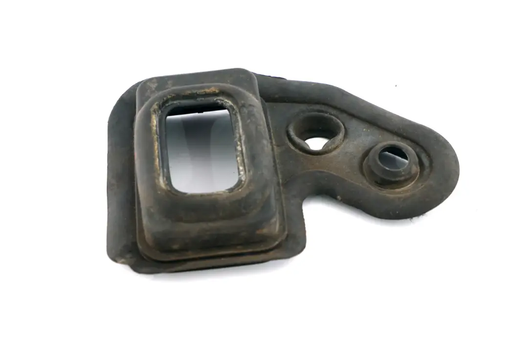 Grommet Coolant Lines A/C Seal Gasket to BMW Z4 E85 E86 with Part number 6922305 BMW Z4 E85 E86 Grommet Coolant Lines A/C Seal Gasket - SKU 6922305 - Part number 6922305