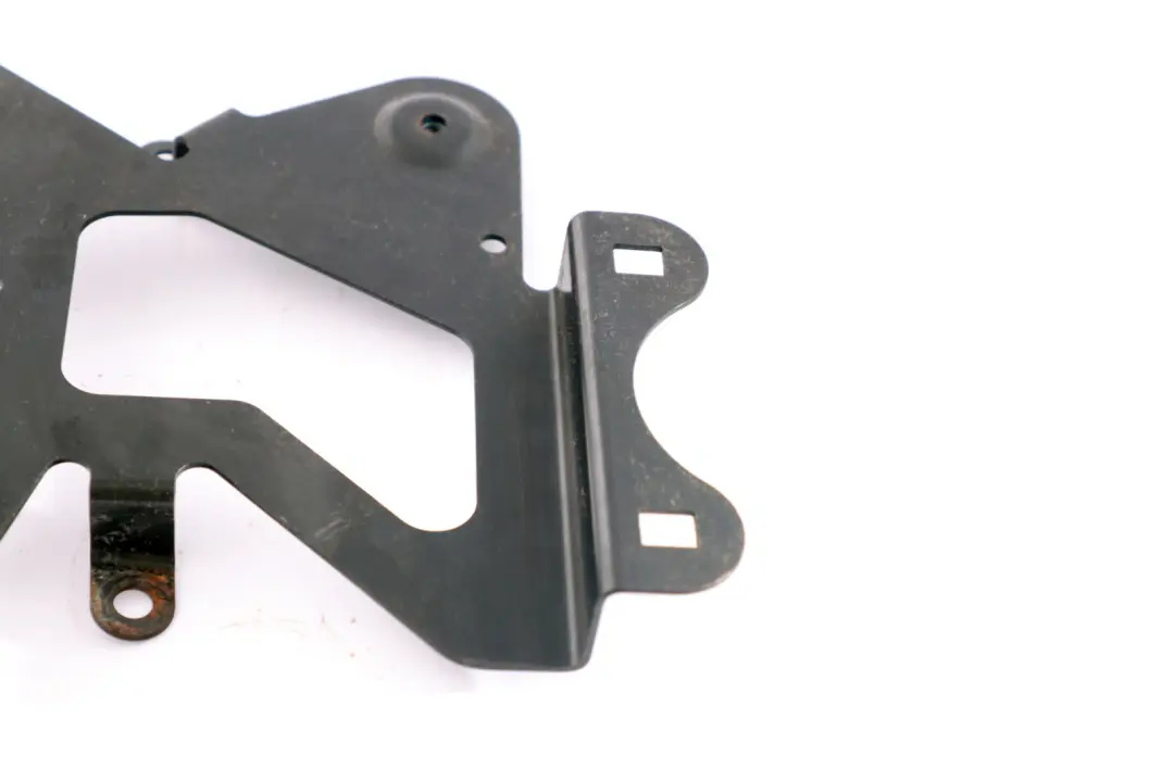 Bracket Additional Heater Electrical to Mini Cooper R50 with Part number 6922391 Mini Cooper R50 Bracket Additional Heater Electrical - SKU 6922391 - Part number 6922391