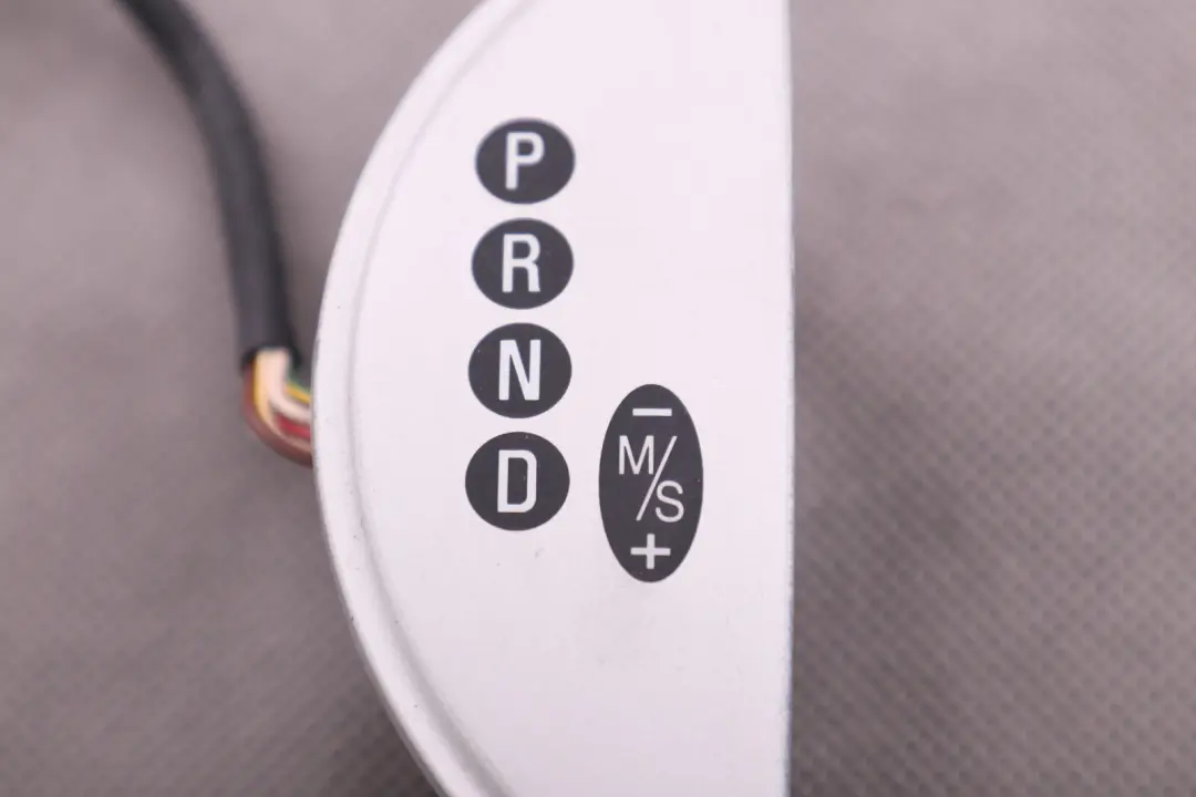 Indicateur Boîte Vitesses Mini Cooper R50 R52 R53 Témoin Changement Automatique pour à propos du numéro de pièce 6922440 Indicateur Boîte Vitesses Mini Cooper R50 R52 R53 Témoin Changement Automatique - SKU 6922440 - Numéro de pièce 6922440