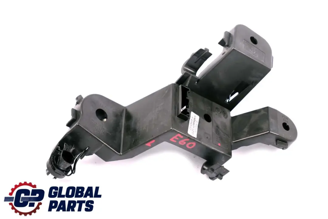 Feu Responsables Lampe Gauche Support Pour Clignotant Blanc pour BMW E60 à propos du numéro de pièce 6923305 BMW E60 Feu Responsables Lampe Gauche Support Pour Clignotant Blanc - SKU 6923305 - Numéro de pièce 6923305