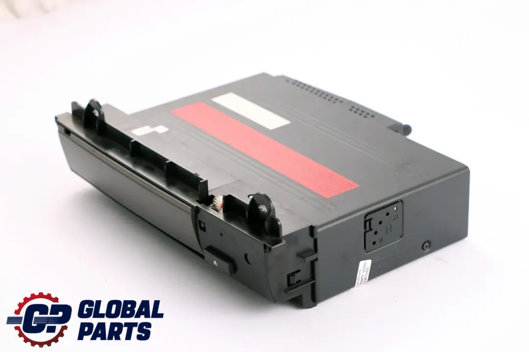 Changeur de CD 6-fois BMW E65 E66 Multichanger sans chargeur pour à propos du numéro de pièce 6926933 Changeur de CD 6-fois BMW E65 E66 Multichanger sans chargeur - SKU 6923547 - Numéro de pièce 6926933