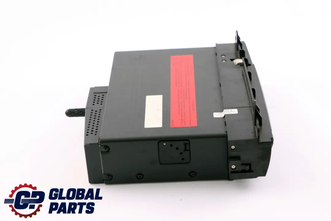 Changeur de CD 6-fois BMW E65 E66 Multichanger sans chargeur pour à propos du numéro de pièce 6926933 Changeur de CD 6-fois BMW E65 E66 Multichanger sans chargeur - SKU 6923547 - Numéro de pièce 6926933