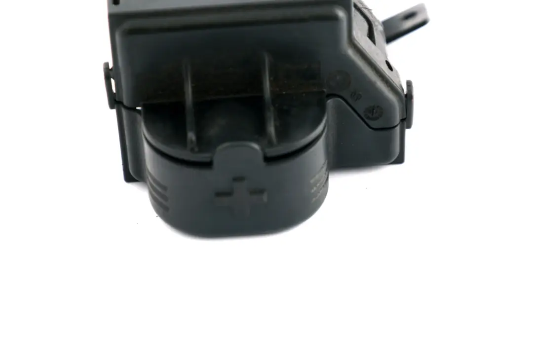 Terminal B Punto Compartimento Motor para BMW E60 E60N E61 E61N E63 con número de pieza 6923945 BMW E60 E60N E61 E61N E63 Terminal B Punto Compartimento Motor - SKU 6923945-1 - Número de pieza 6923945