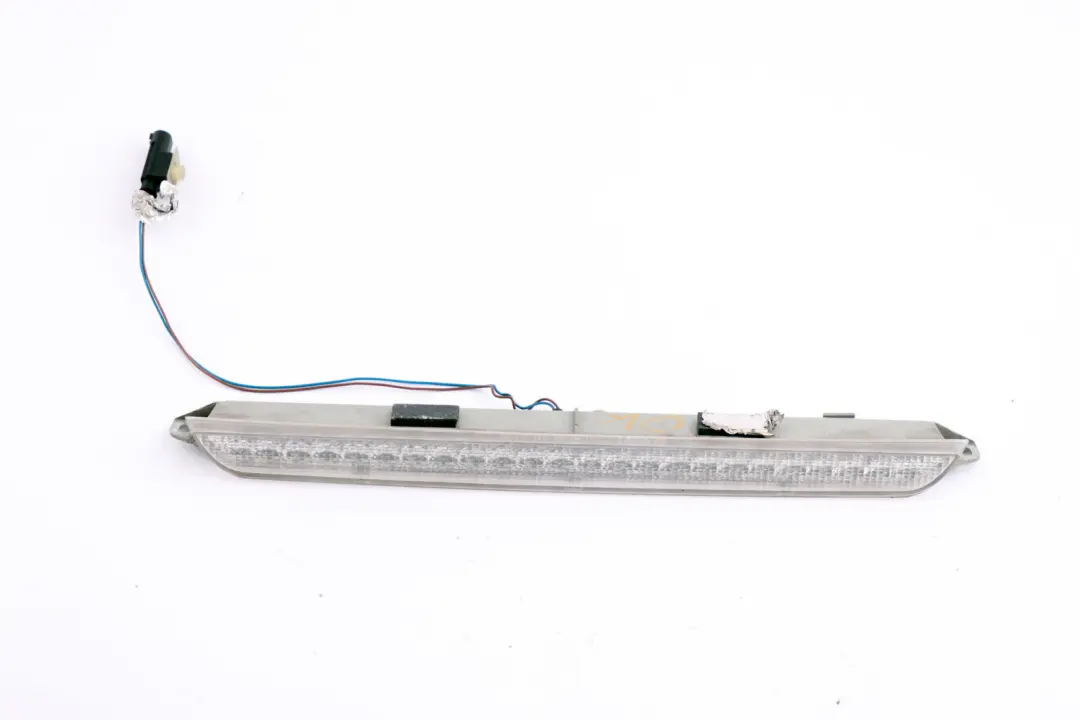 BMW X5 Serie E53 Terzo Faro Stop Posteriore Luce Freno Bianco - SKU 6923970 - Numero di parte 6923970