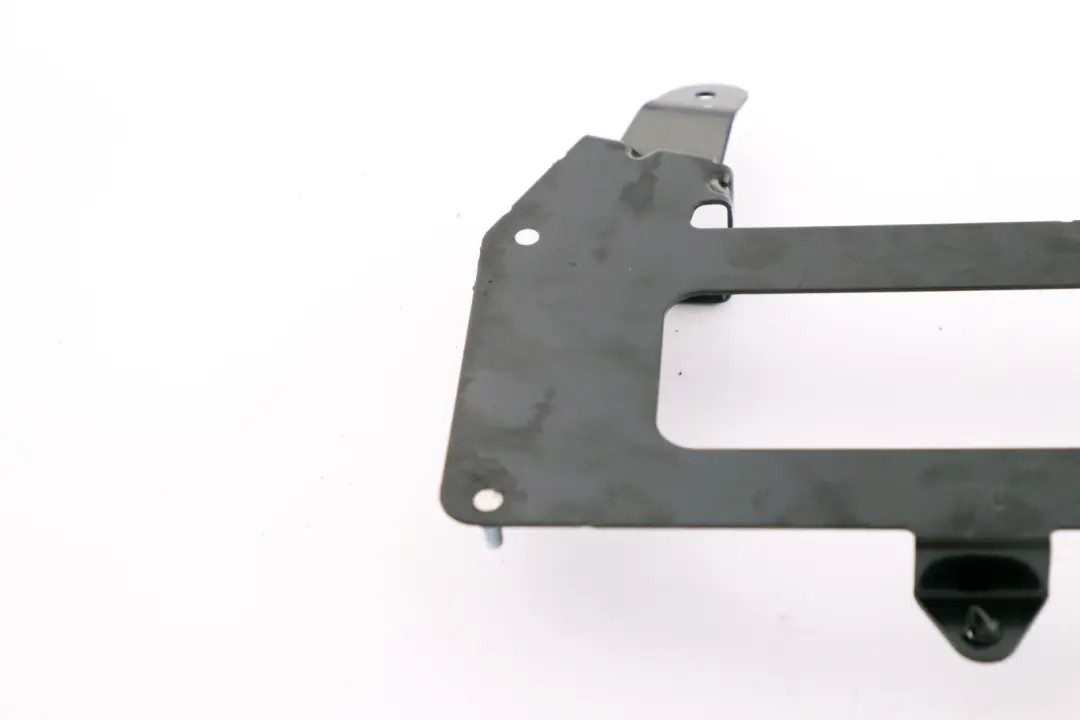 Bracket Telematics Control Unit Everest Motorola Bluetooth Module to BMW E60 E61 with Part number 6924420 BMW E60 E61 Bracket Telematics Control Unit Everest Motorola Bluetooth Module - SKU 6924420 - Part number 6924420