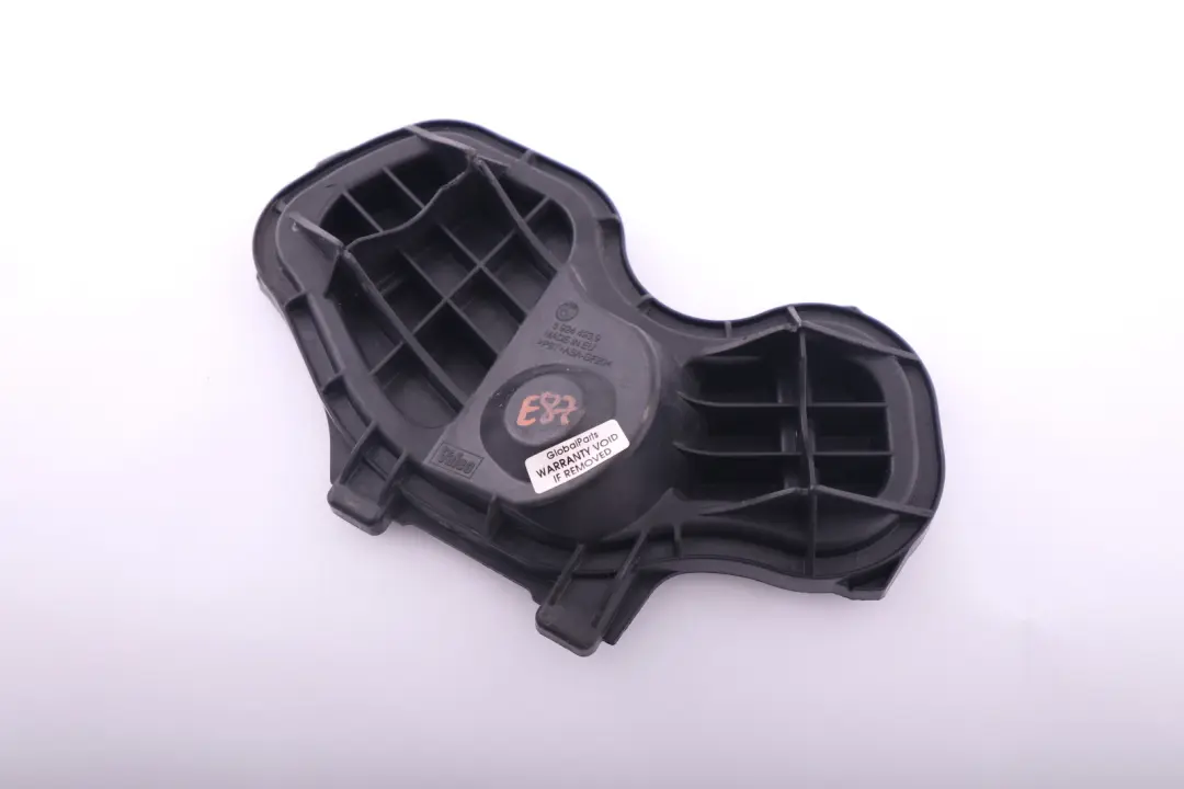 Tapa Bombilla Faro Delantero Izquierda para BMW E81 E82 E87 E87N E88 con número de pieza 6924493 BMW E81 E82 E87 E87N E88 Tapa Bombilla Faro Delantero Izquierda - SKU 6924493 - Número de pieza 6924493