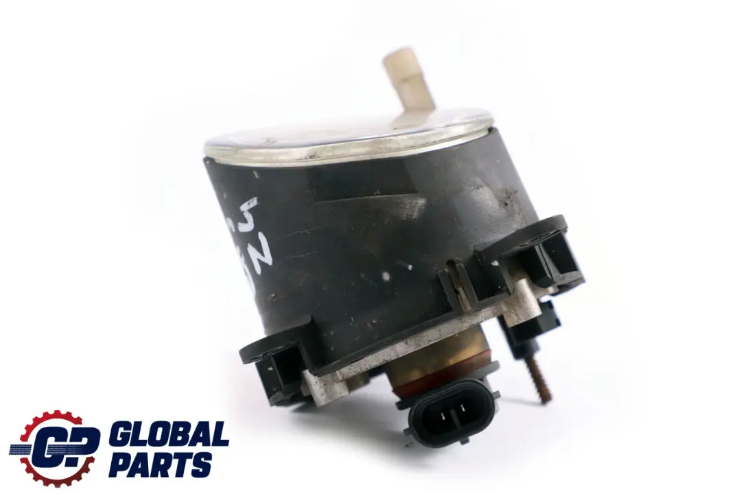 Feu Antibrouillard Avant Gauche pour BMW E85 E86 à propos du numéro de pièce 6925007 BMW E85 E86 Feu Antibrouillard Avant Gauche - SKU 6925007 - Numéro de pièce 6925007