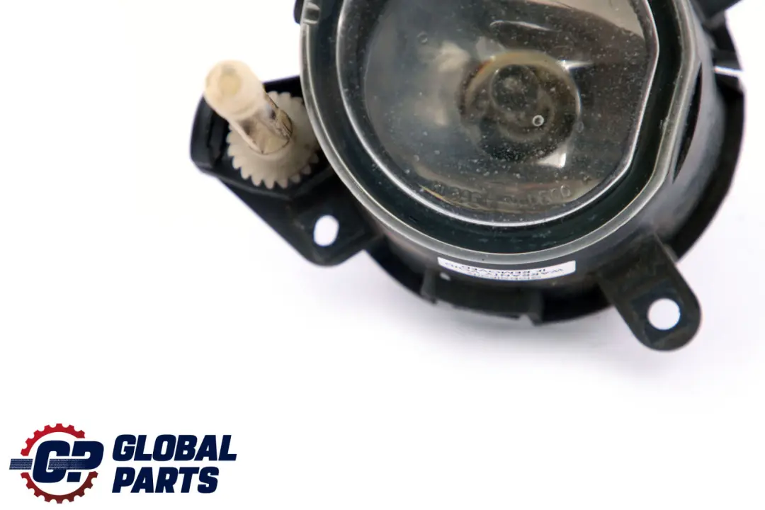 Lampada Fendinebbia Lato Conducente Destra per BMW Z4 E85 E86 con numero di parte 6925008 BMW Z4 E85 E86 Lampada Fendinebbia Lato Conducente Destra - SKU 6925008 - Numero di parte 6925008