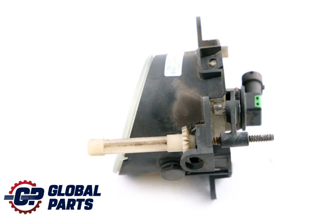 Lampada Fendinebbia Lato Conducente Destra per BMW Z4 E85 E86 con numero di parte 6925008 BMW Z4 E85 E86 Lampada Fendinebbia Lato Conducente Destra - SKU 6925008 - Numero di parte 6925008