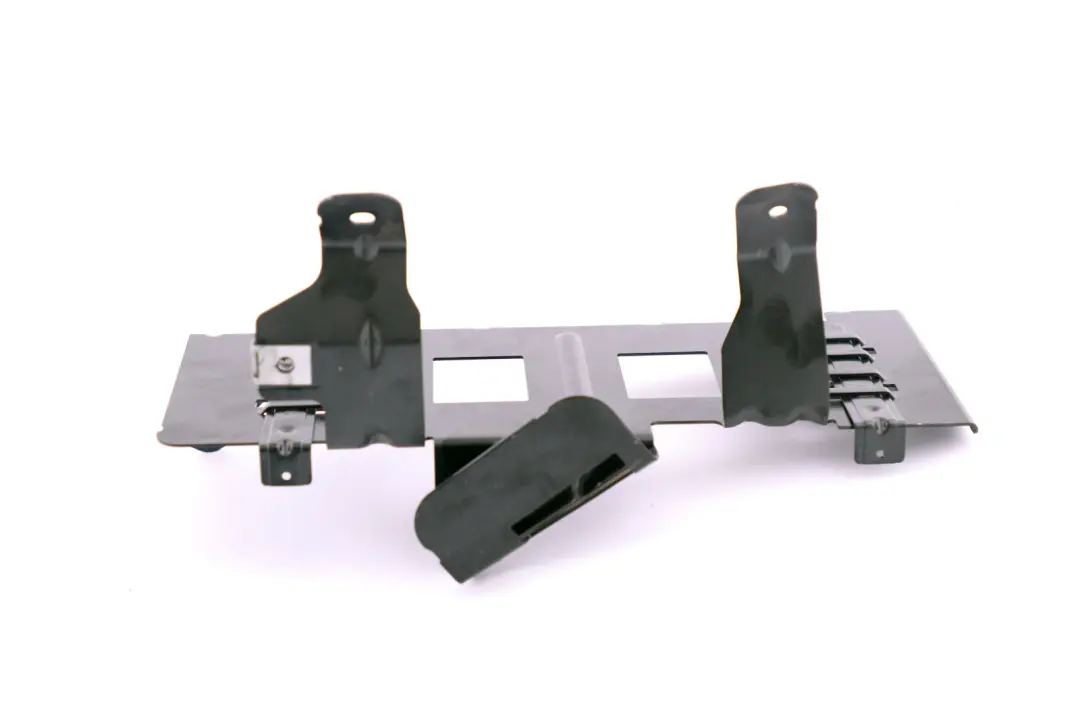 Halter Top-Hifi-Systemverstärker für BMW 5 er E60 mit Teilenummer 6925103 BMW 5 er E60 Halter Top-Hifi-Systemverstärker - SKU 6925103 - Teilenummer 6925103