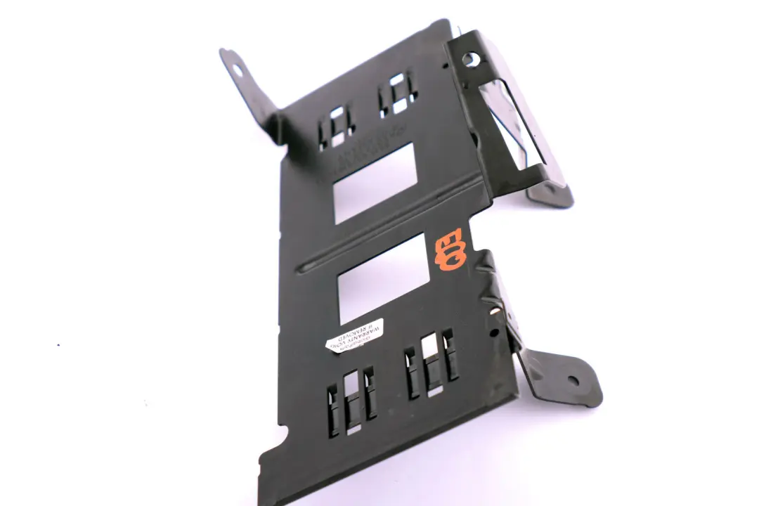 Halter Top-Hifi-Systemverstärker für BMW 5 er E60 mit Teilenummer 6925103 BMW 5 er E60 Halter Top-Hifi-Systemverstärker - SKU 6925103 - Teilenummer 6925103