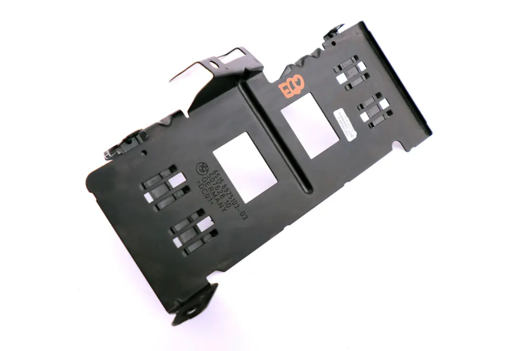 Halter Top-Hifi-Systemverstärker für BMW 5 er E60 mit Teilenummer 6925103 BMW 5 er E60 Halter Top-Hifi-Systemverstärker - SKU 6925103 - Teilenummer 6925103