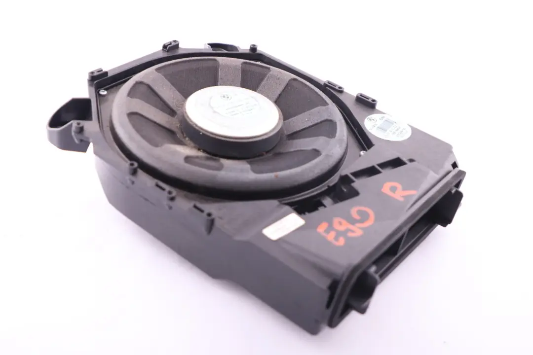 Boomer central droit HIFI-SYSTEM pour BMW 1 3 Serie E87 E90 E91 à propos du numéro de pièce 6925334 BMW 1 3 Serie E87 E90 E91 Boomer central droit HIFI-SYSTEM - SKU 6925334 - Numéro de pièce 6925334