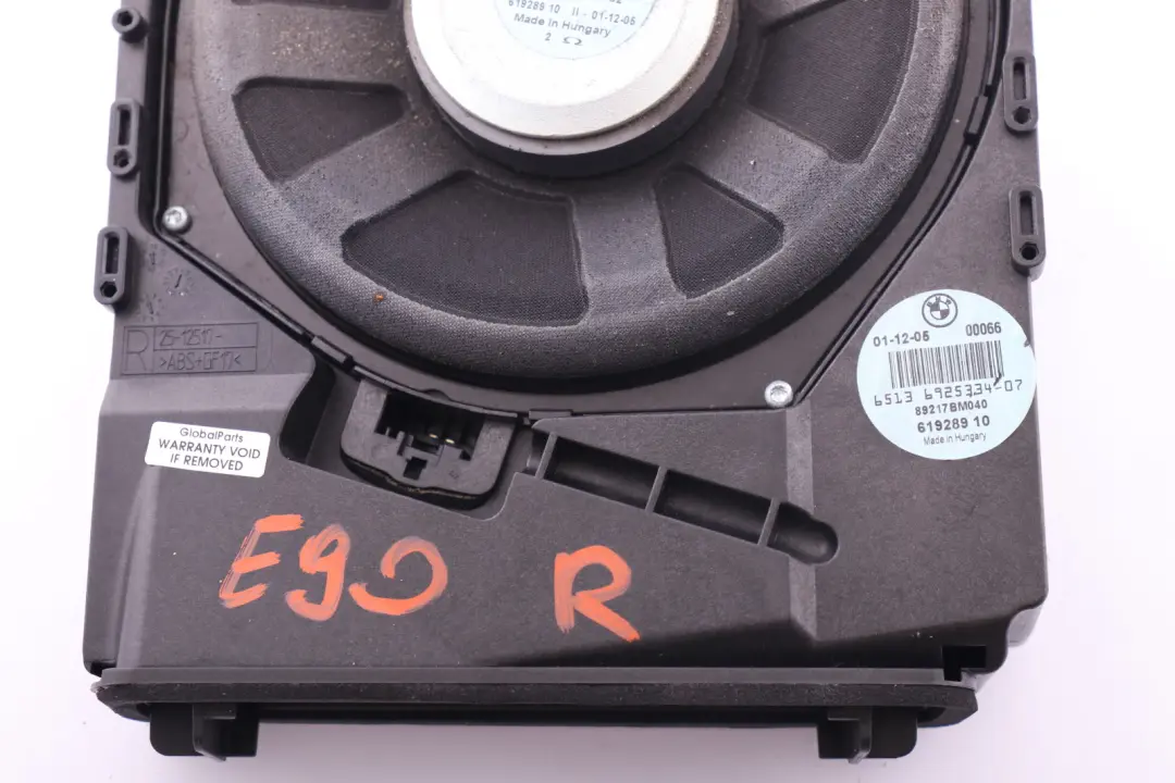 Basso Centrale Dx Stereo Sistema per BMW E81 E87 E90 E91 E92 E93 LCI con numero di parte 6925334 BMW E81 E87 E90 E91 E92 E93 LCI Basso Centrale Dx Stereo Sistema - SKU 6925334 - Numero di parte 6925334