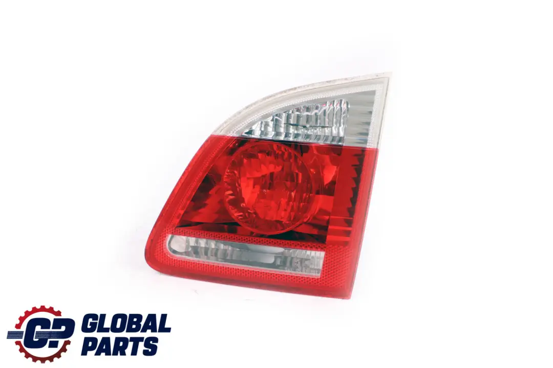 Luz Trasera Derecha En Tapa Maletero Portón Trasero para BMW 5 E61 Touring con número de pieza 6925894 BMW 5 E61 Touring Luz Trasera Derecha En Tapa Maletero Portón Trasero - SKU 6925894 - Número de pieza 6925894