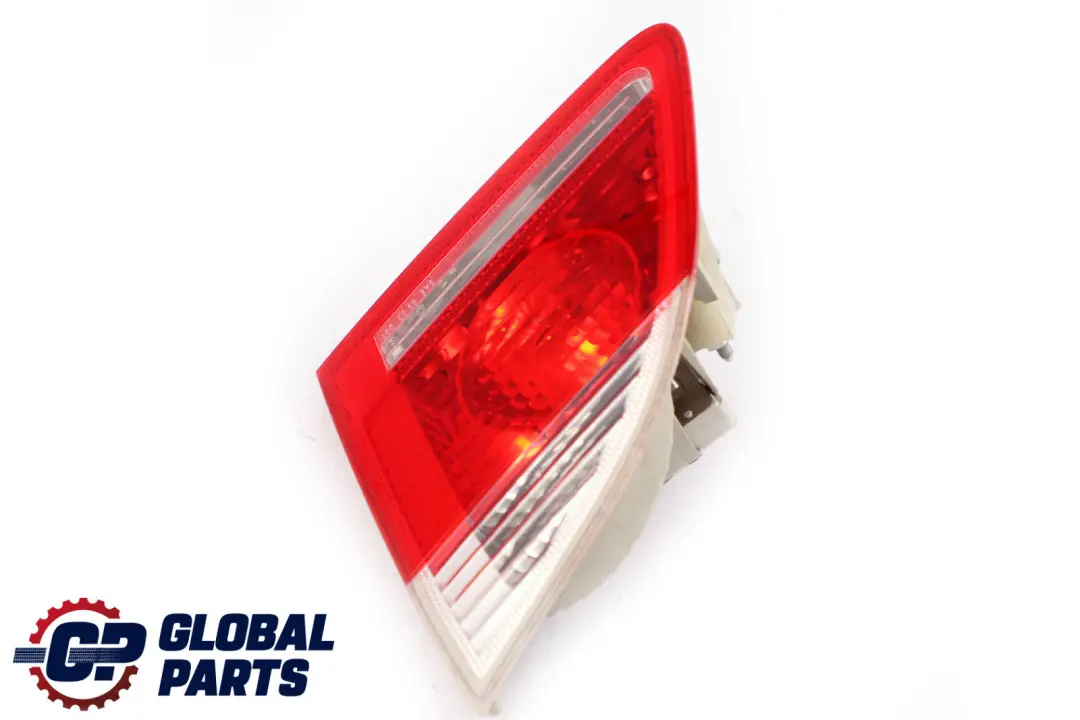 Right O/S Lamp Light In Trunk Lid Tailgate to BMW 5 Series E61 Touring Rear with Part number 6925894 BMW 5 Series E61 Touring Rear Right O/S Lamp Light In Trunk Lid Tailgate - SKU 6925894 - Part number 6925894